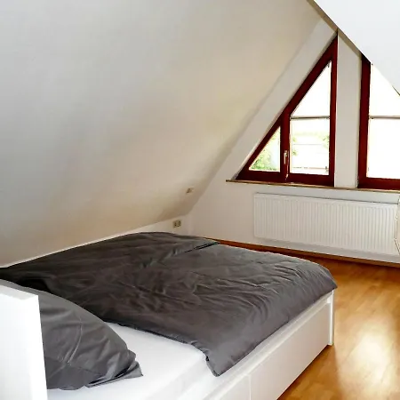 Charmante Maisonettewohnung Mit Blick Auf Obstplantagen,145 Qm Mit Balkom *